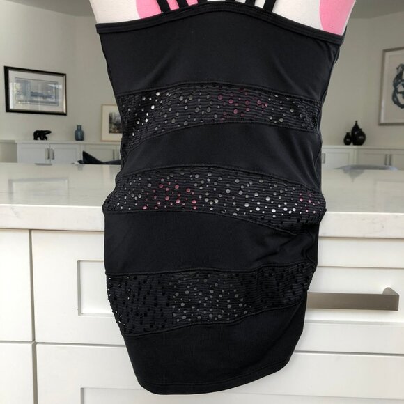 Brooks Moving Comfort V Neck Tank Top Perforated Hole Design Black Sz S no tags - Picture 2 of 8